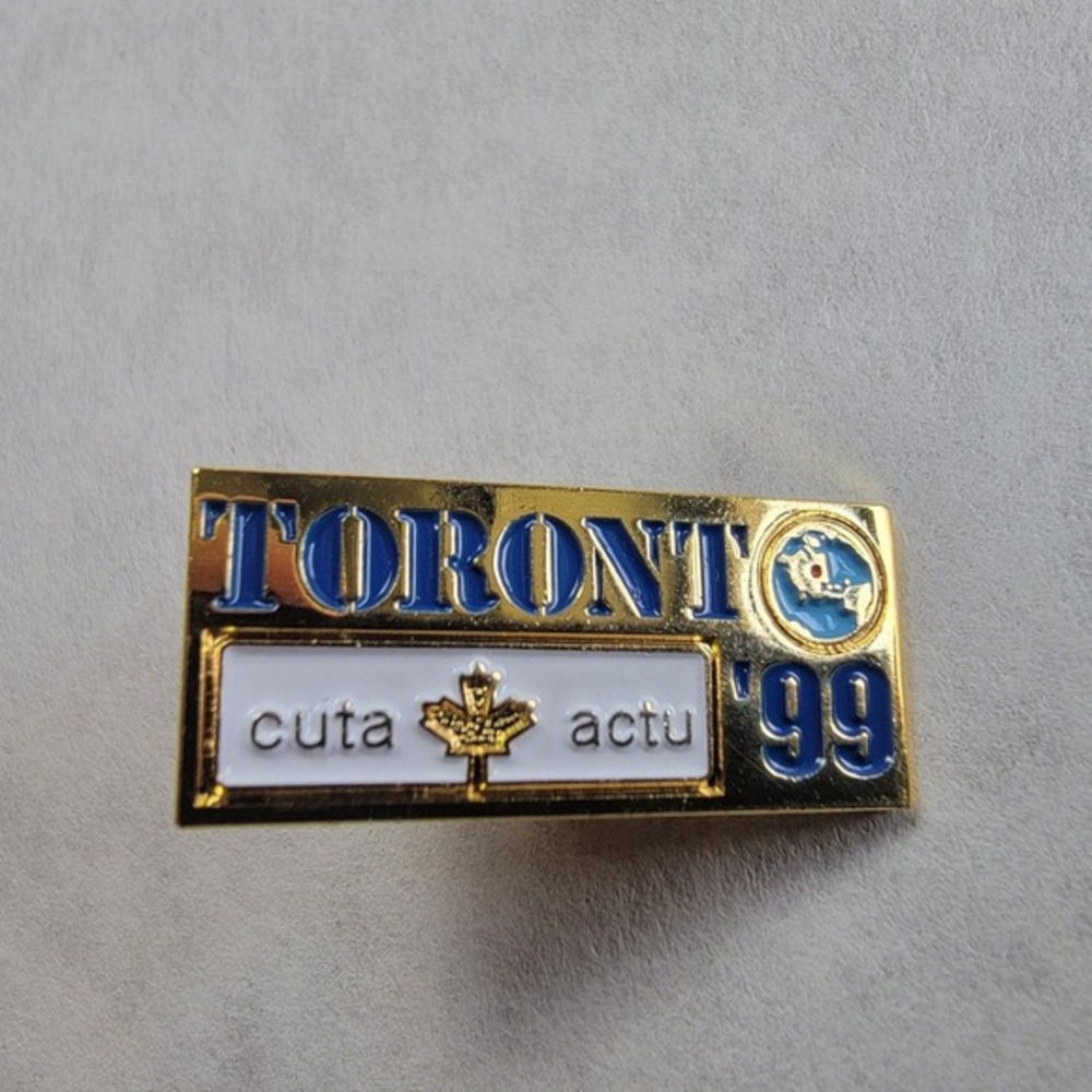 Vintage 1999 CUTA ACTU Toronto‎ Canadian Urban Transit Assoc Lapel Hat Pin